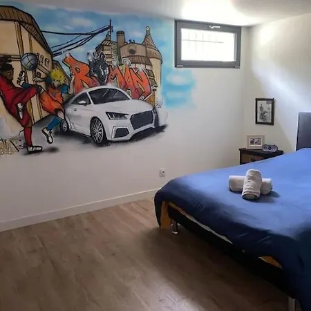 Appartement Loft Proche Centre Hotes Habitant A L Etage