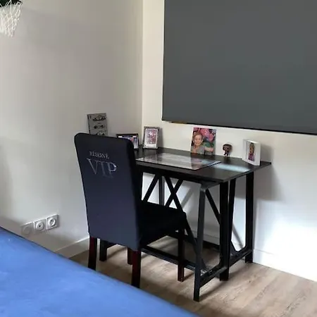 Loft Proche Centre Hotes Habitant A L Etage * Laval (Mayenne)