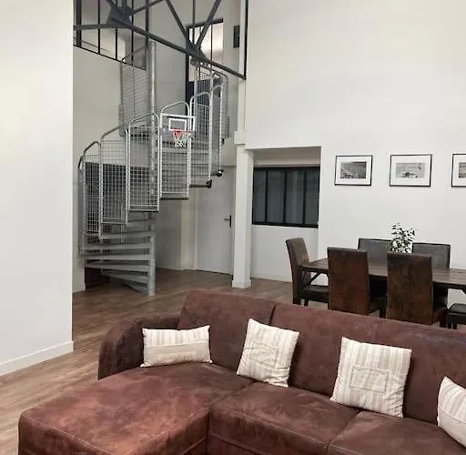 Loft Proche Centre Hotes Habitant A L Etage *